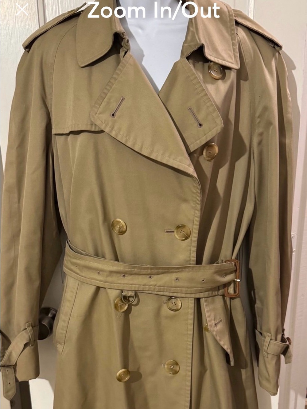 Burberry Classic mens Beige Trench Coat